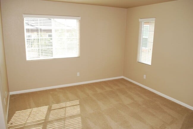 Building Photo - 8415 Oliva Rd