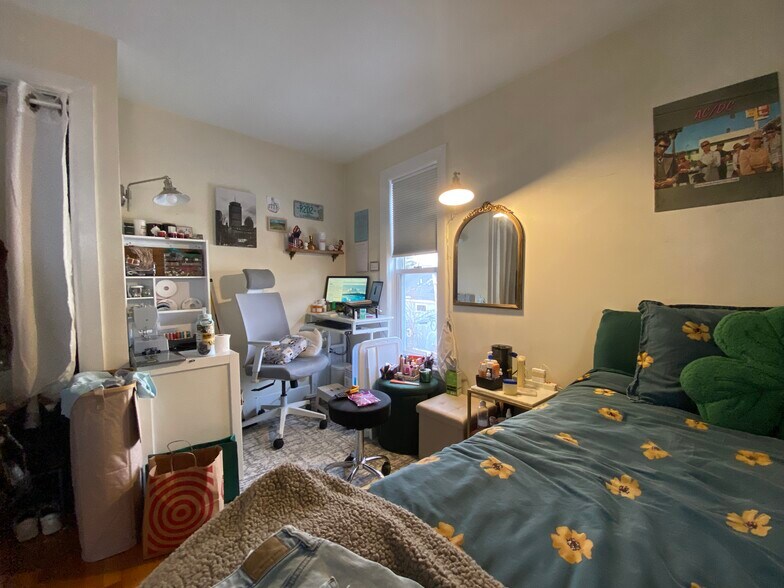 Building Photo - 11 Leverett St