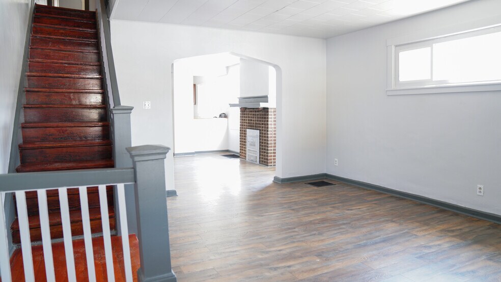 Building Photo - 3406 Beechwood Blvd
