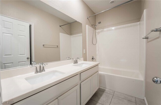 Building Photo - 3115 Mossfield Ave