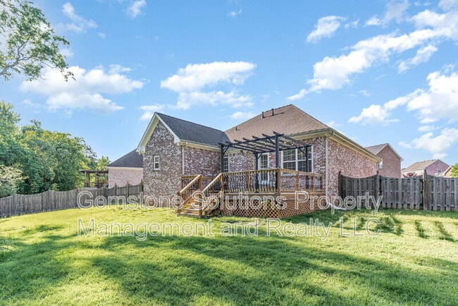 Building Photo - 1046 Aenon Cir