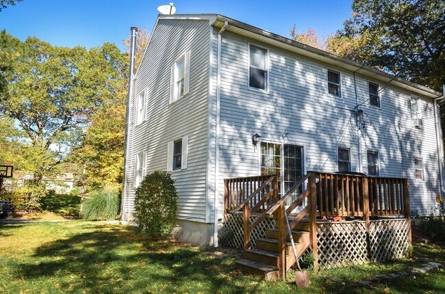 Building Photo - 52 Stockton St