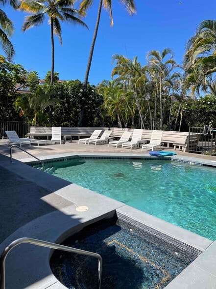 Building Photo - 75-5669-5669 Kuakini Hwy