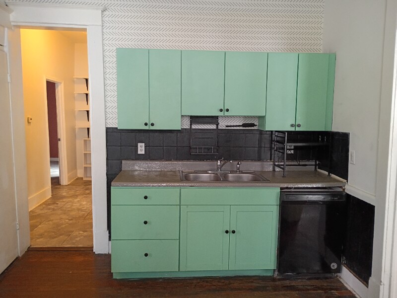 Building Photo - 1081 Arlington Ave SW