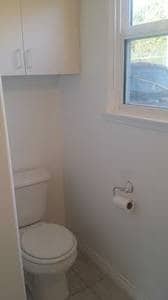 Building Photo - 3915 Crest Dr