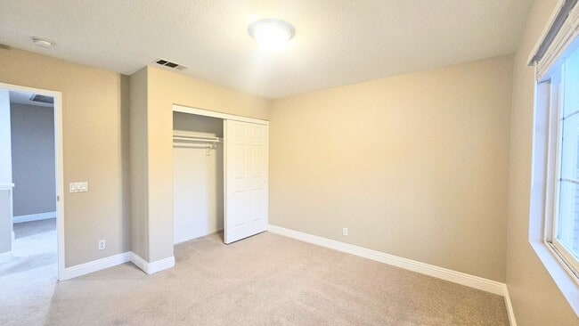 Building Photo - Pool House - Temeku Hills Community- Master Retreat and additional Master Bedroom