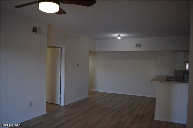 Building Photo - 1830 Florida Club Cir