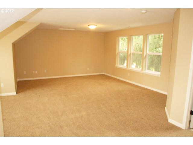 Building Photo - 5803 NE 73rd Cir