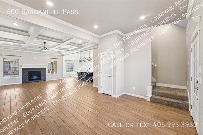 Building Photo - 600 Dardanelle Pass