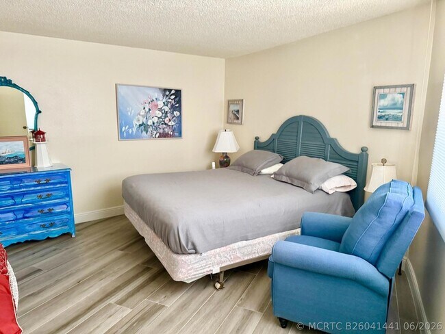 Building Photo - 2800 N Ocean Dr