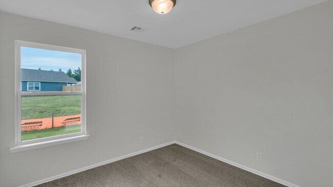 Building Photo - 3 Bed | 2 Bath in Owasso!