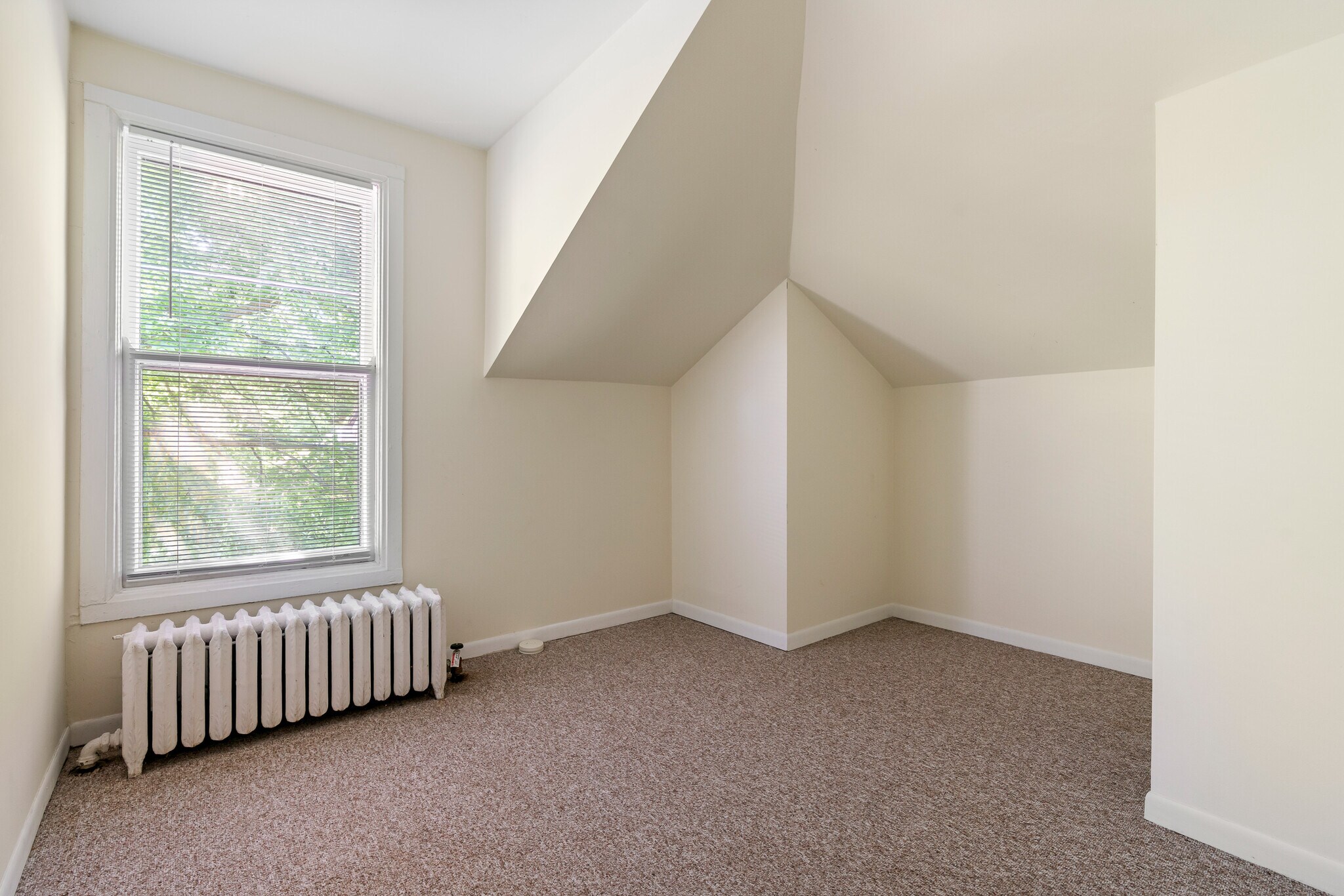 Building Photo - 1235 Ridge Ave