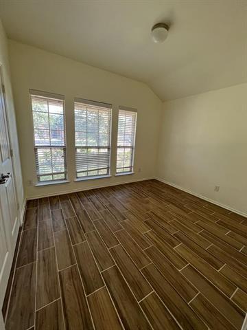 Building Photo - 1011 Meadow Green Ct