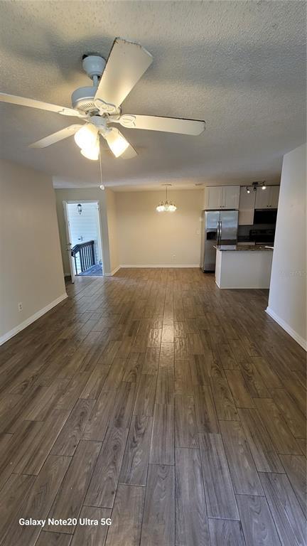 Building Photo - 640 Golden Raintree Pl