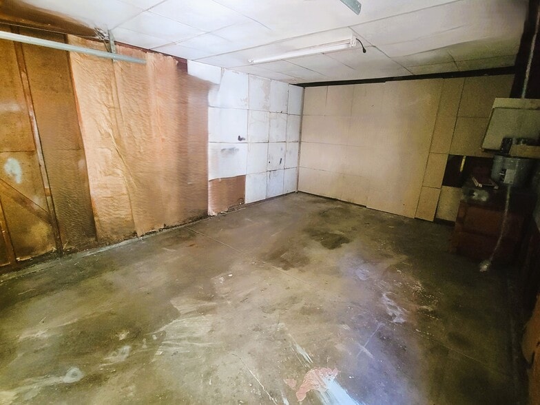 Building Photo - 433 S Sheridan St