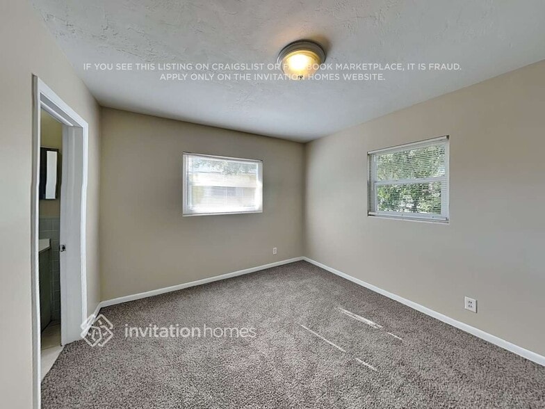 Building Photo - 1355 Stratford Dr