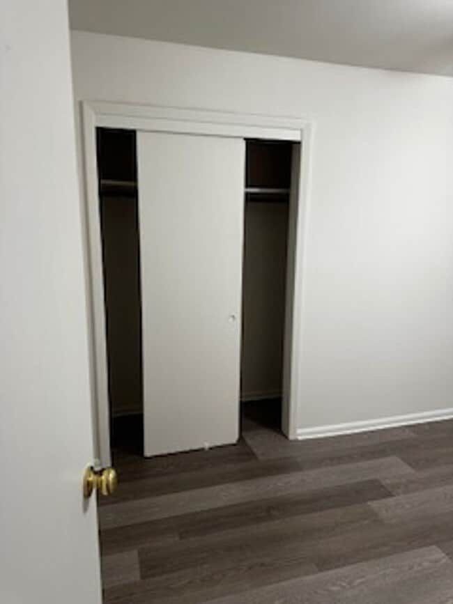 Building Photo - Newly Remodeled Home – Conveniently Located!