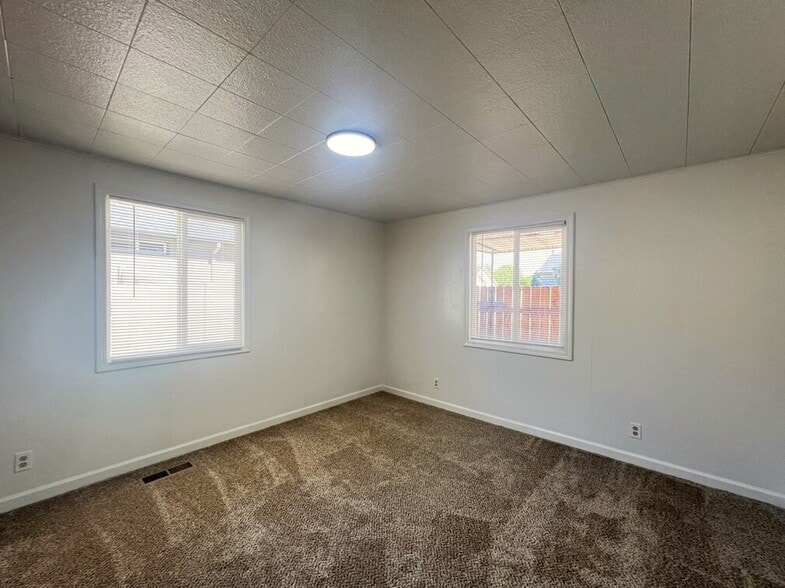 Building Photo - 8725 W Cory Ln