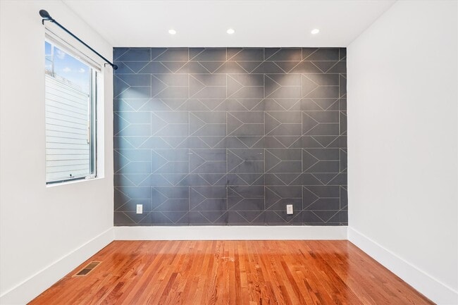 Building Photo - 1469 Harvard St NW