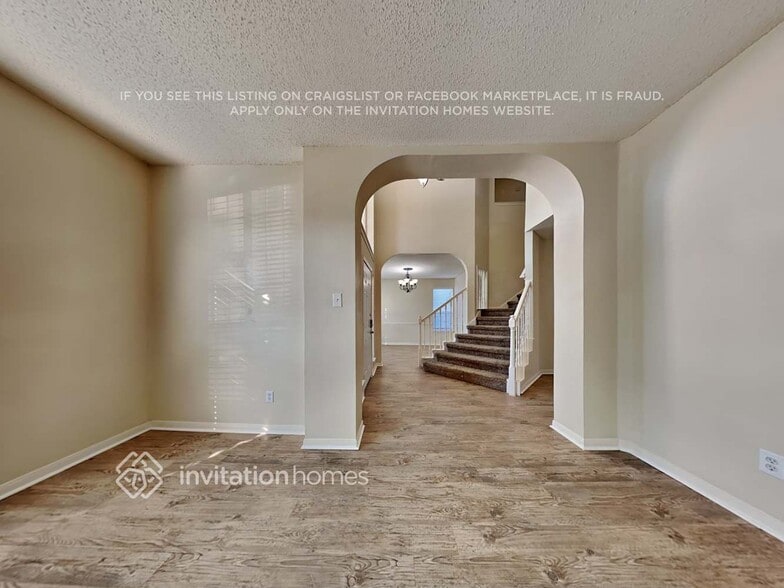 Building Photo - 7402 Euclid Dr