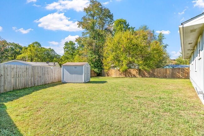 Building Photo - 2705 Brass Ridge Ln