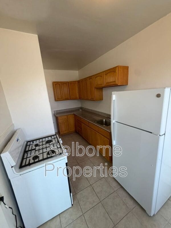 Building Photo - 5508 San Pablo Ave