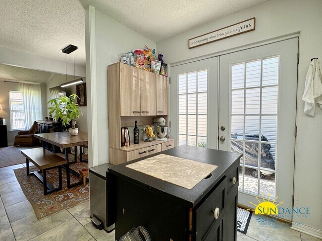 Building Photo - Updated 3-Bedroom Home in Fort Walton Beach