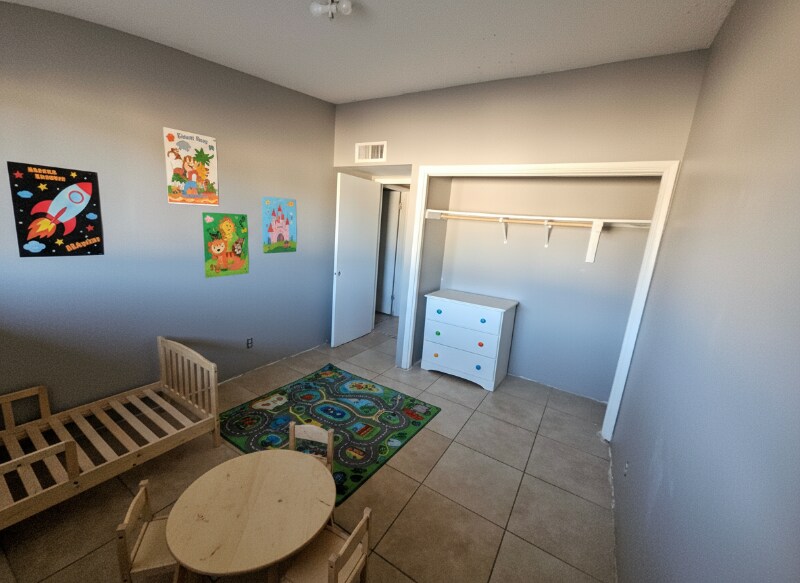 Building Photo - 1745 E Broadway Rd