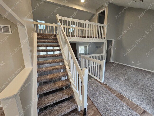 Building Photo - 13016 W 76th Terrace