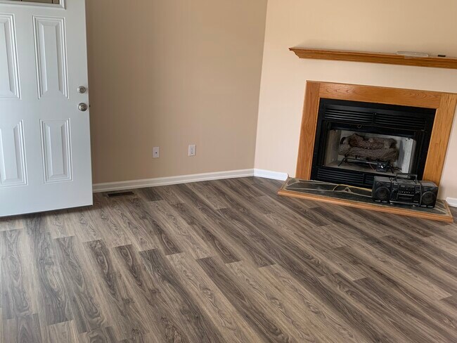 Living Room - 106 Whitaker Ct