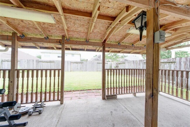 Building Photo - 11514 Hills Bridge Ln