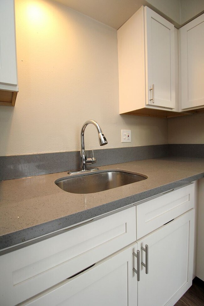 Building Photo - yanke02