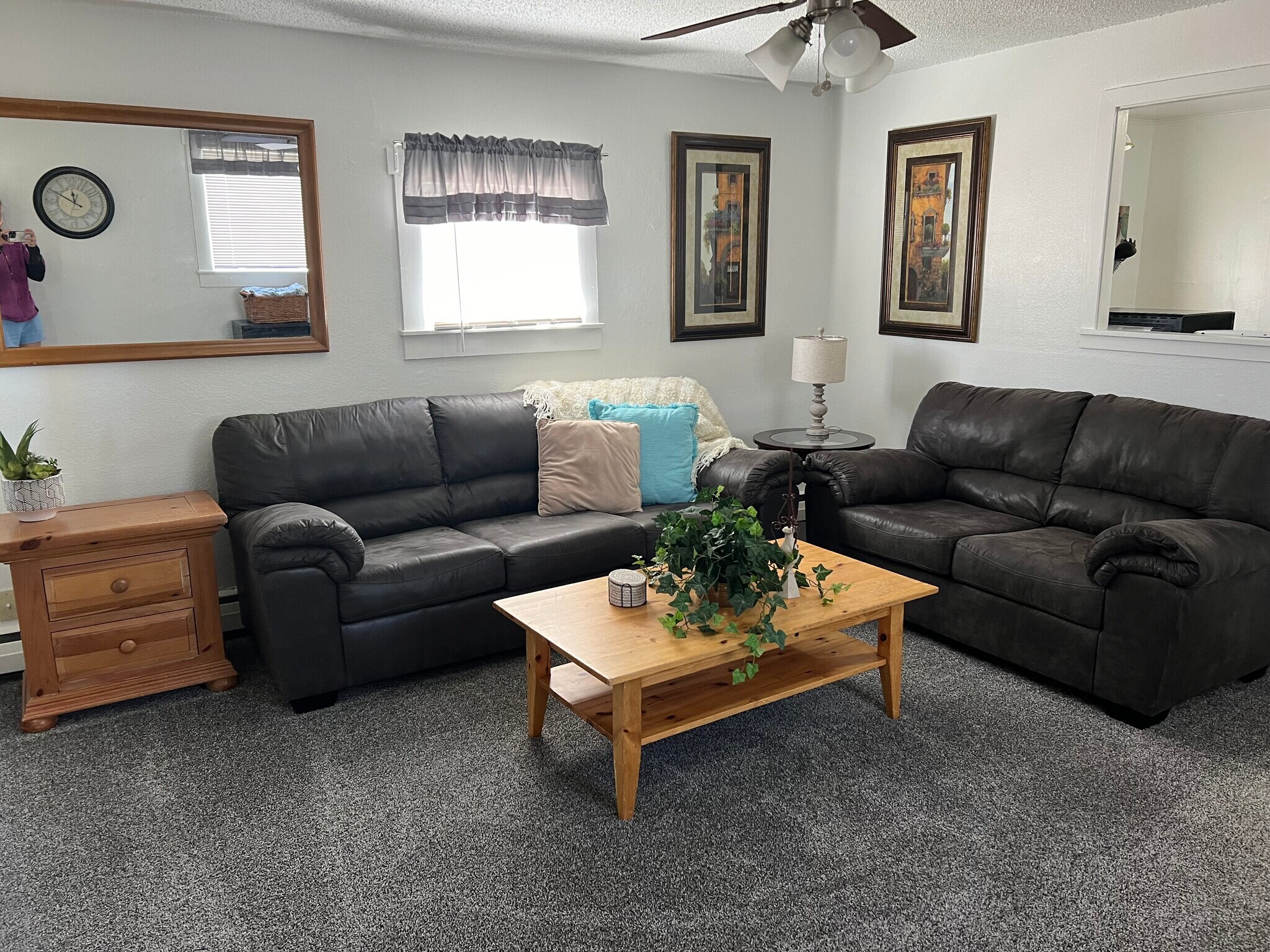 Building Photo - 506 S 5th Ave