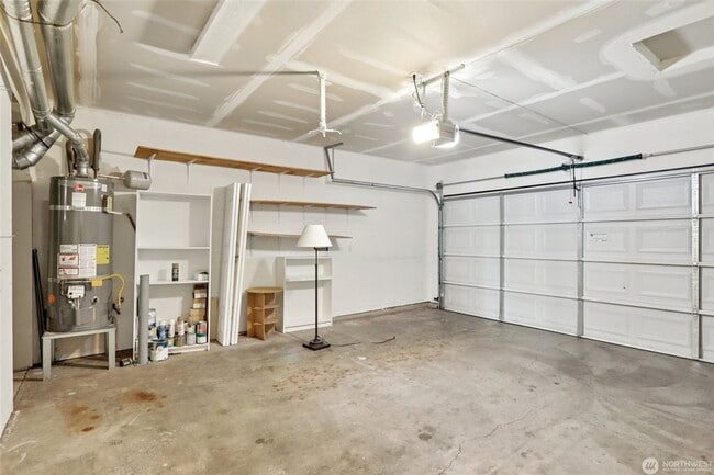 Building Photo - Contemporary Town home in Renton