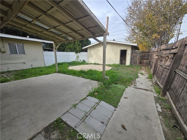 Building Photo - 1010 E Campus Way