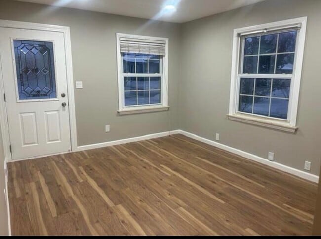 Building Photo - 1977 Princeton Rd