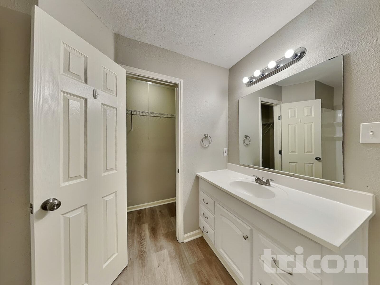 Building Photo - 17506 Sundrop Ln