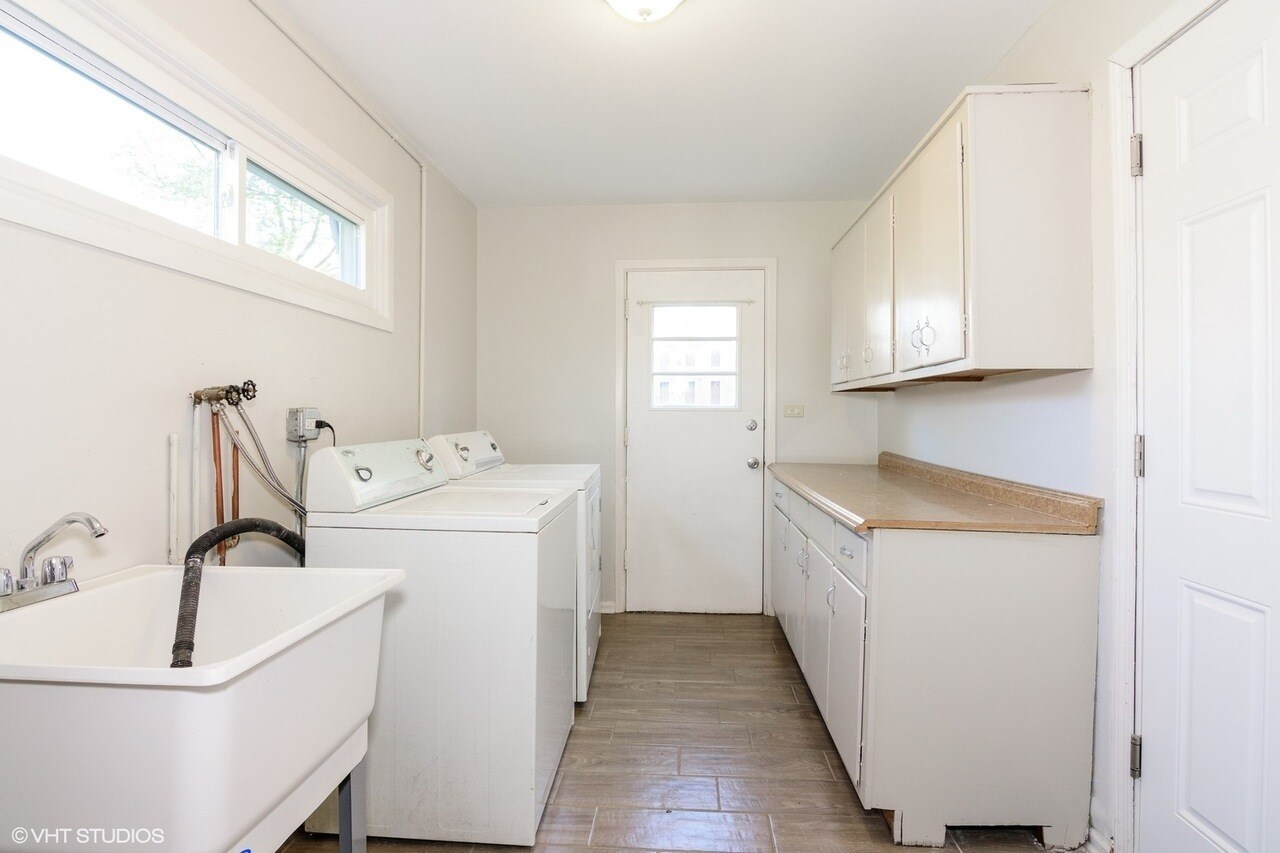 Building Photo - 1203 Grant St