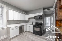 Building Photo - 2132 W Iowa St
