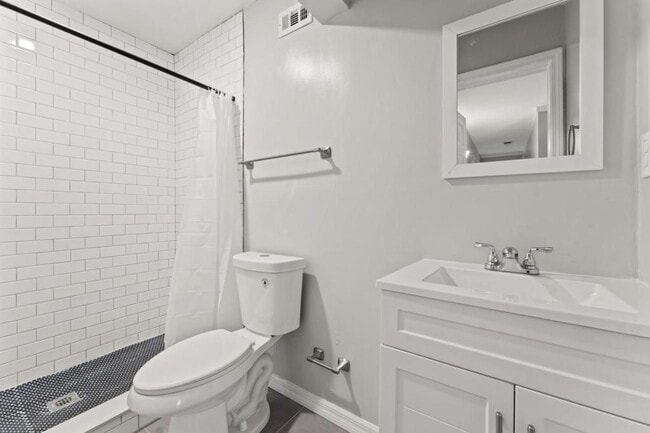Building Photo - 7739 Pinnacle Dr