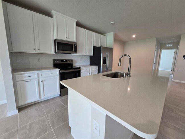 Building Photo - 456 Voltaire Dr