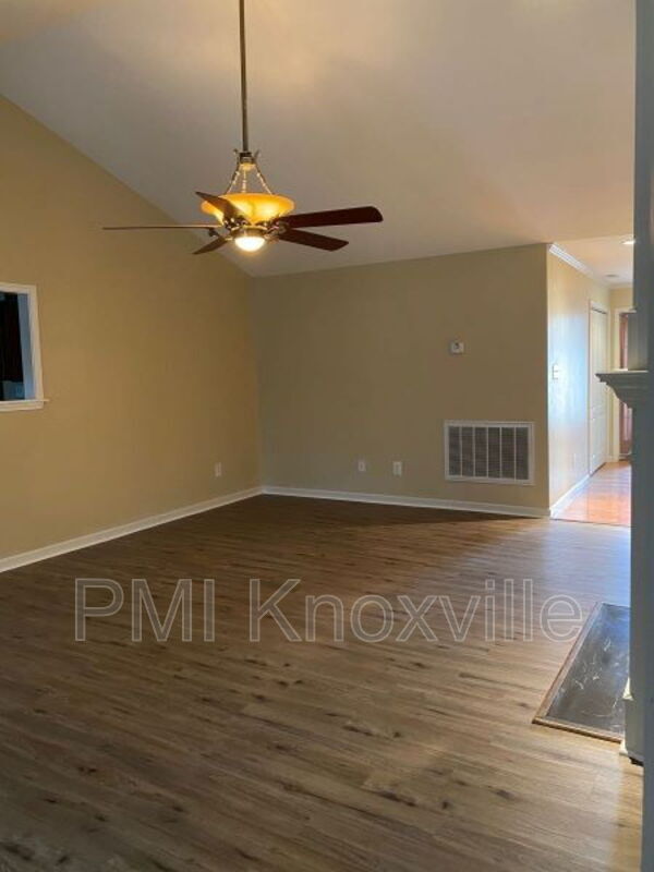 Building Photo - 6904 La Christa Way