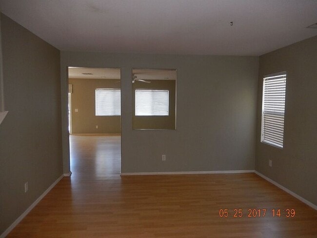 Building Photo - 37965 Encanto Rd