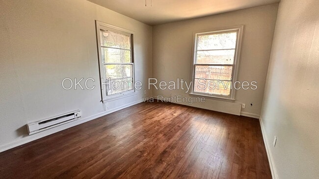 Building Photo - 6413 N Ross Ave