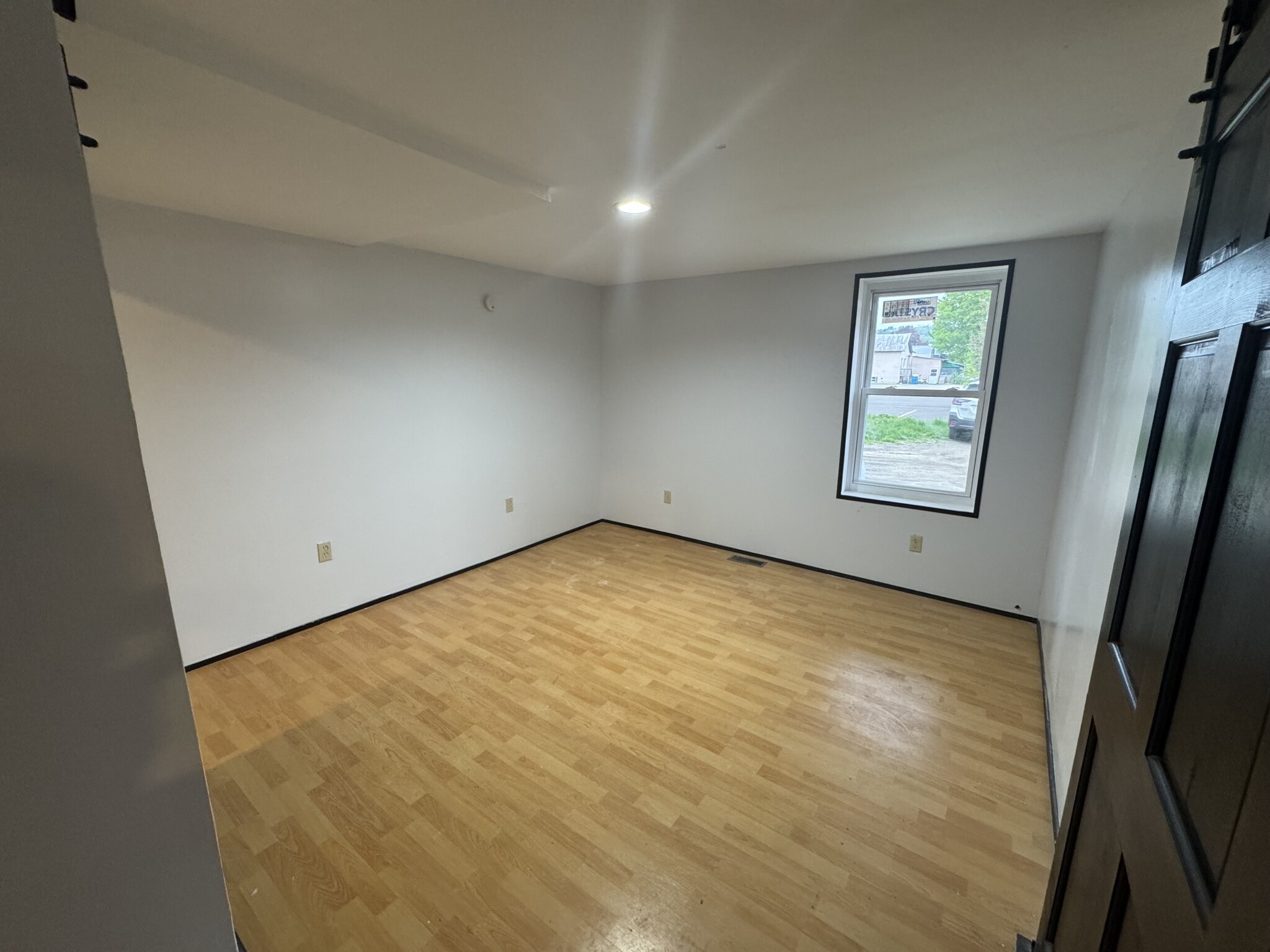 Building Photo - 5763 Telephone Road Ext