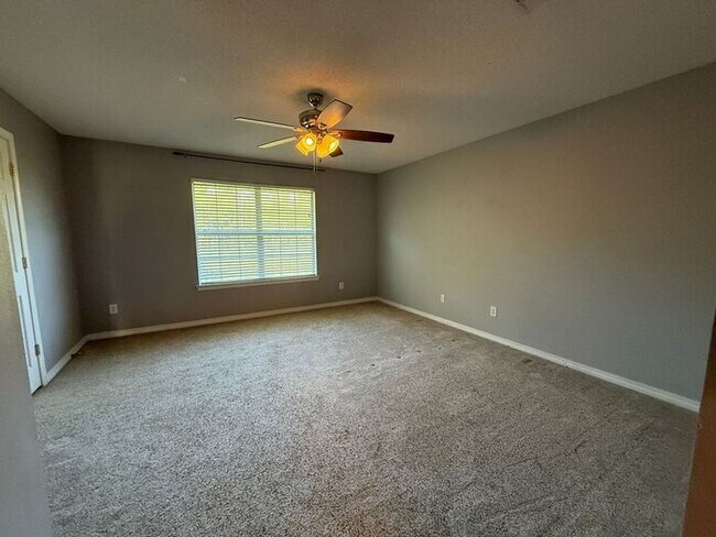 Building Photo - Gulf Breeze - Grand Ridge - 4 bedroom, 2.5...