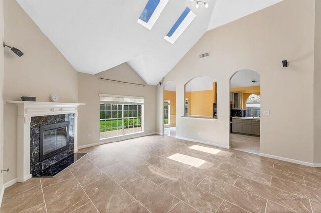 Building Photo - 20419 Cajon Canyon Ct