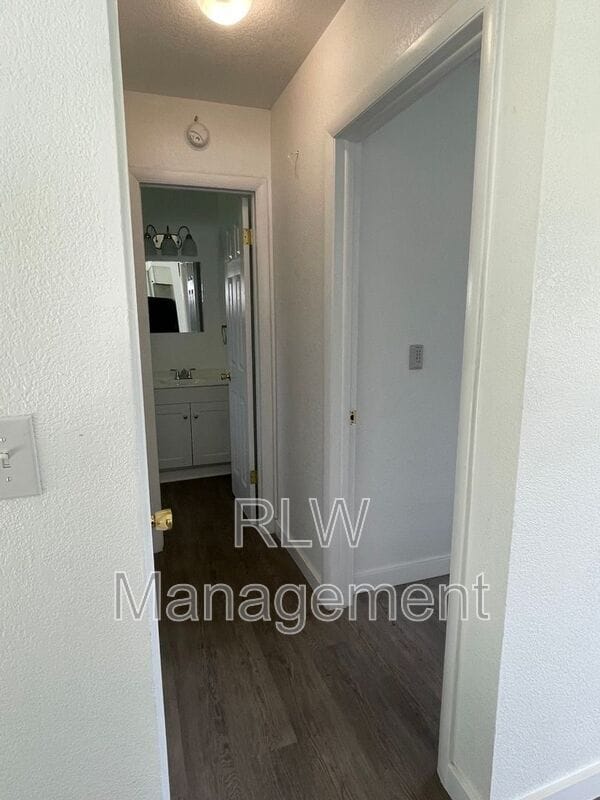 Building Photo - 117 Cherry Ave