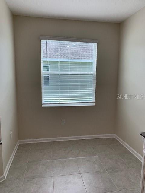 Building Photo - 16452 Champlain St