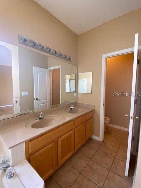 Building Photo - 4905 Alavista Dr